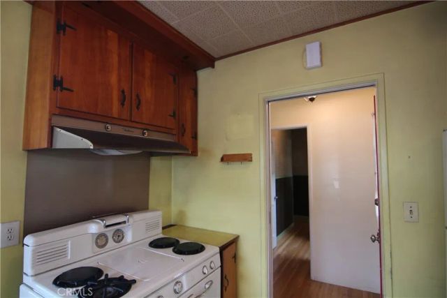 2518 Vuelta Grande, Long Beach, CA 90815