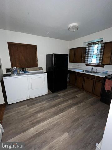 1357 N GRAVEL PIKE, Zieglerville, PA 19492