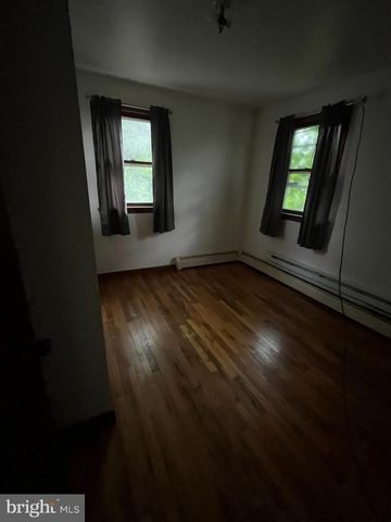 1357 N GRAVEL PIKE, Zieglerville, PA 19492