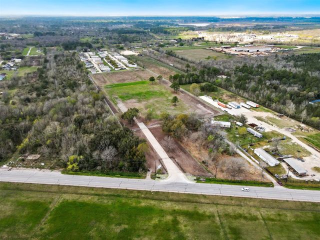 4615 Highway 90, Crosby, TX 77532