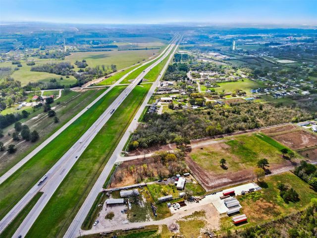 4615 Highway 90, Crosby, TX 77532