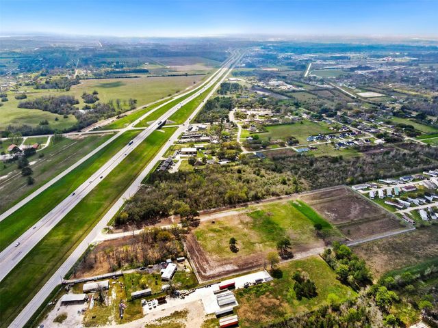 4615 Highway 90, Crosby, TX 77532