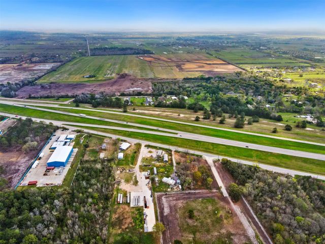 4615 Highway 90, Crosby, TX 77532