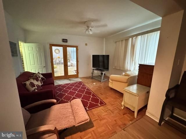 1843-45 N 72ND ST, Philadelphia, PA 19151