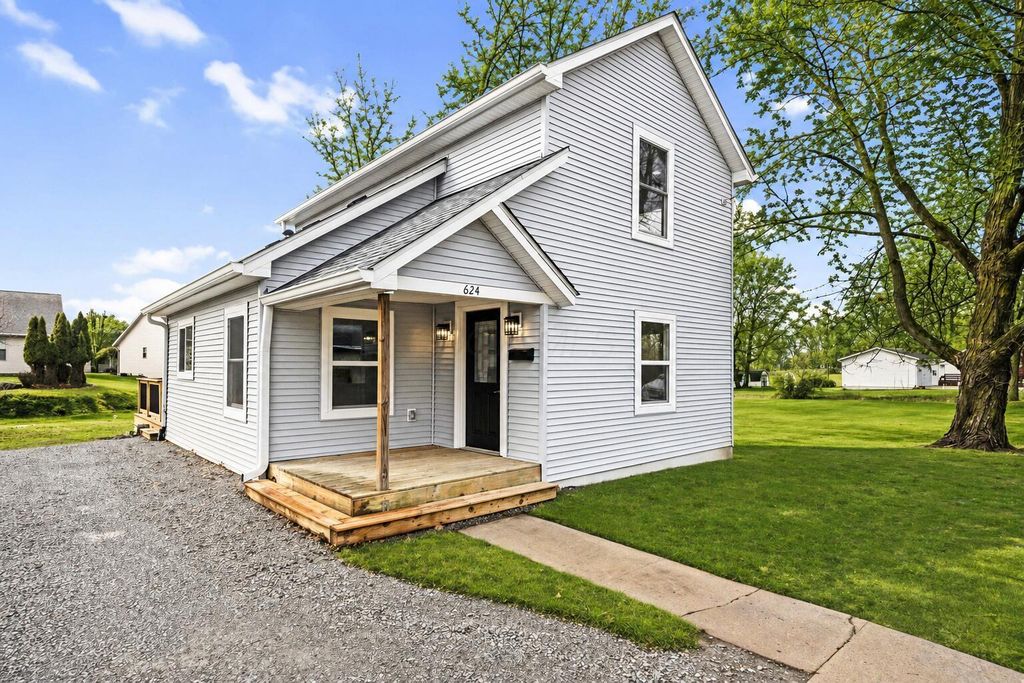 624 Cooper Avenue, Bellefontaine, OH 43311
