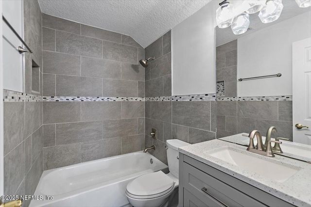 11185 TURNBRIDGE Drive, Jacksonville, FL 32256