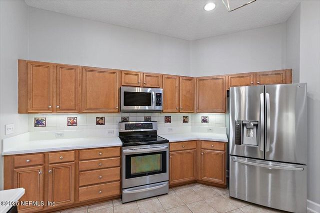 11185 TURNBRIDGE Drive, Jacksonville, FL 32256