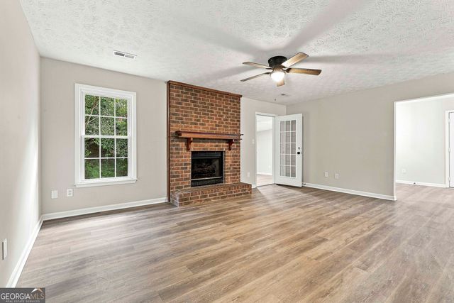 295 Cornwallis Way, Fayetteville, GA 30214
