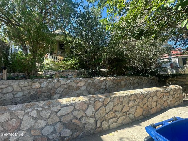 1207 N Kansas Street, El Paso, TX 79902