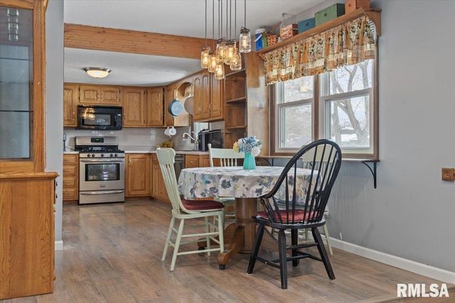 3304 Ellendale Drive, Springfield, IL 62704