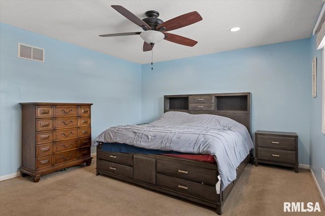 3304 Ellendale Drive, Springfield, IL 62704