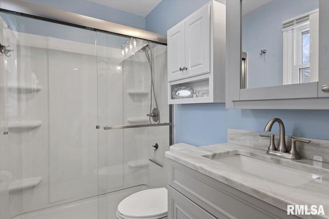 3304 Ellendale Drive, Springfield, IL 62704