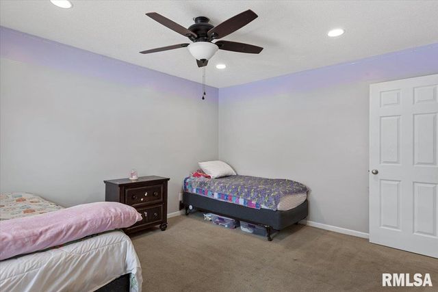 3304 Ellendale Drive, Springfield, IL 62704