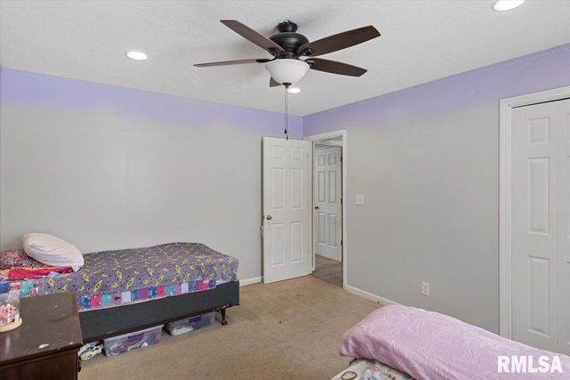 3304 Ellendale Drive, Springfield, IL 62704