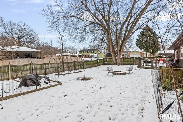 3304 Ellendale Drive, Springfield, IL 62704