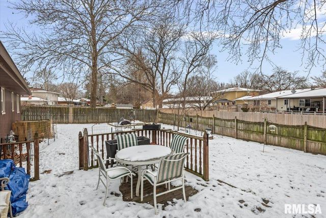 3304 Ellendale Drive, Springfield, IL 62704