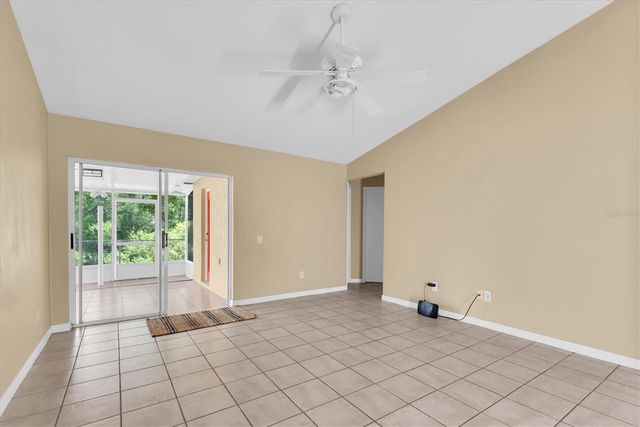 4704 LIGHTERWOOD WAY, Valrico, FL 33596