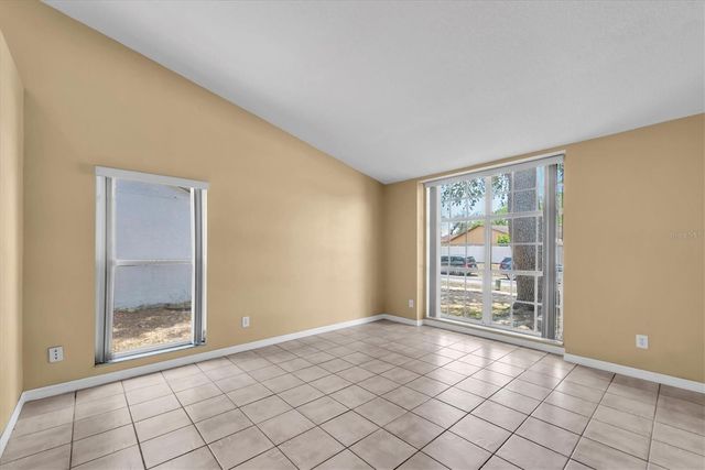 4704 LIGHTERWOOD WAY, Valrico, FL 33596