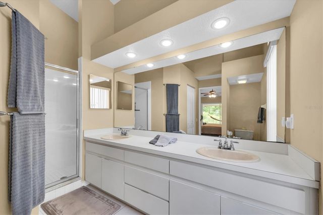 4704 LIGHTERWOOD WAY, Valrico, FL 33596
