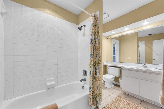 4704 LIGHTERWOOD WAY, Valrico, FL 33596