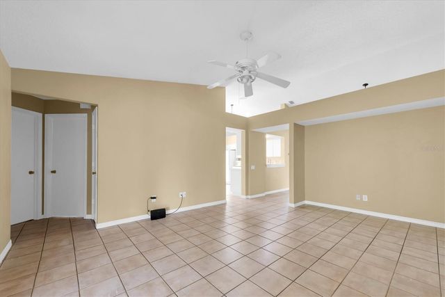 4704 LIGHTERWOOD WAY, Valrico, FL 33596