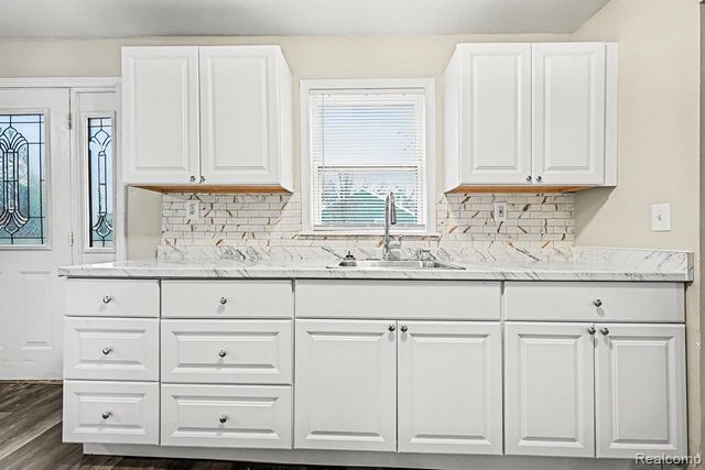 22570 Tulane Avenue, Farmington, MI 48336