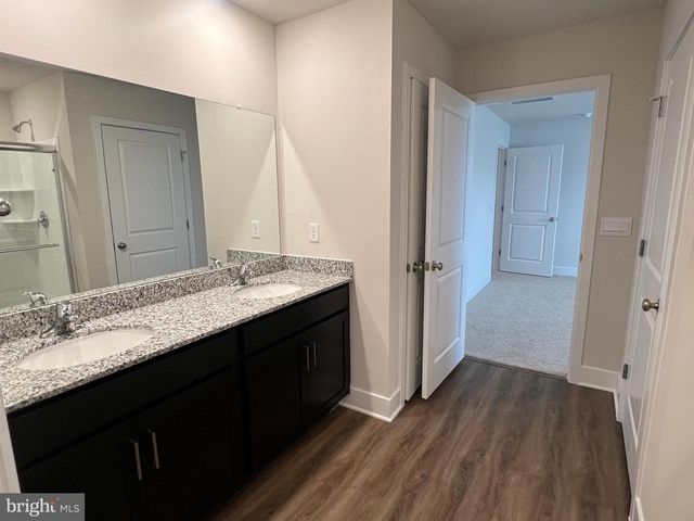 109 CHARING CROSS DR, Stephens City, VA 22655