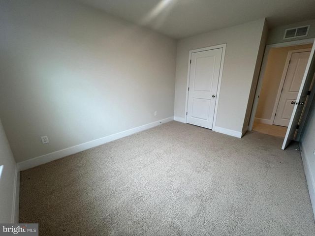 109 CHARING CROSS DR, Stephens City, VA 22655