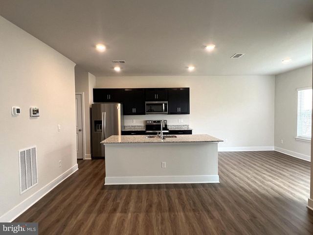 109 CHARING CROSS DR, Stephens City, VA 22655