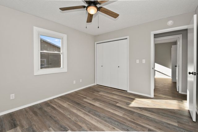 600 S 10th Avenue, Ozark, MO 65721