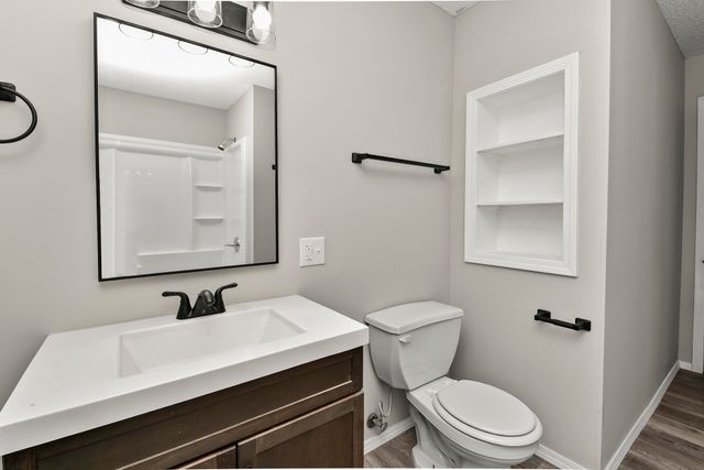 600 S 10th Avenue, Ozark, MO 65721