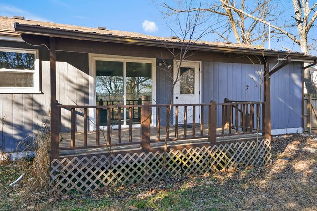 600 S 10th Avenue, Ozark, MO 65721