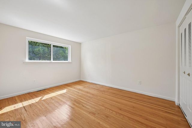 5 TUCKERTON RD, Shamong Twp, NJ 08088