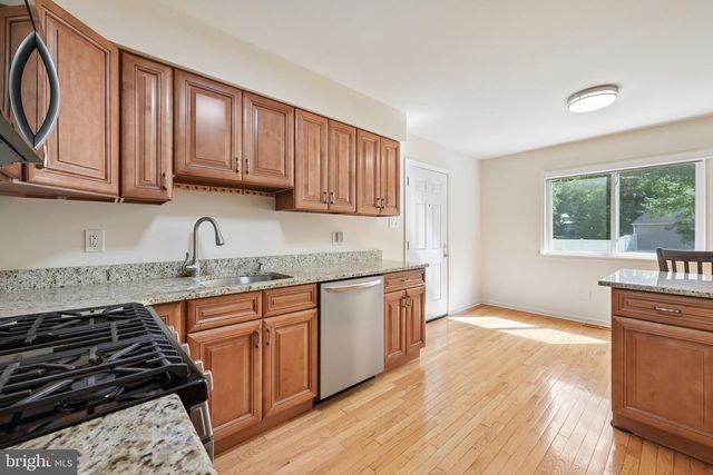 5 TUCKERTON RD, Shamong Twp, NJ 08088