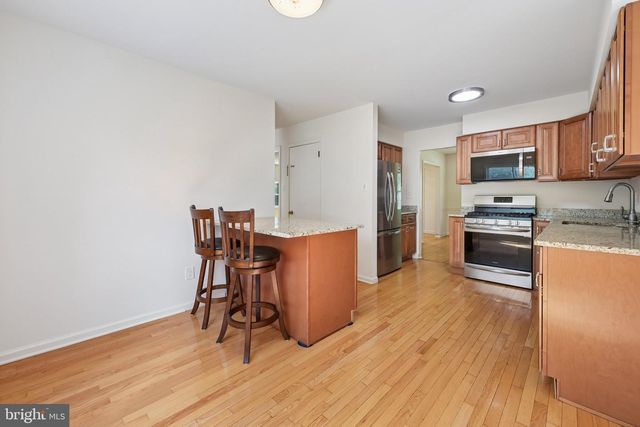 5 TUCKERTON RD, Shamong Twp, NJ 08088