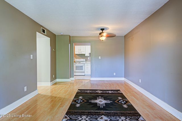 726 Zorn Ave 5, Louisville, KY 40206