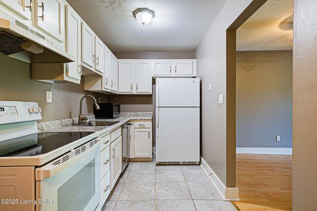 726 Zorn Ave 5, Louisville, KY 40206