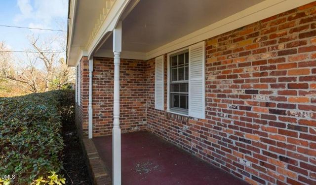 414 York Road, Fayetteville, NC 28303