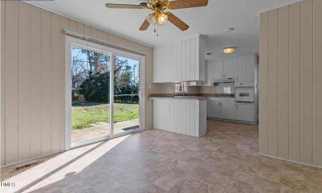 414 York Road, Fayetteville, NC 28303