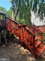 6147 STONEPATH CIR, Centreville, VA 20120