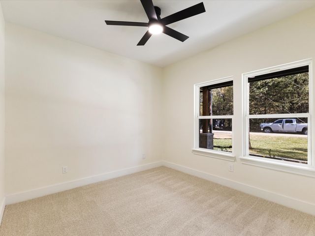 105 Oakwood Drive, Trinidad, TX 75163