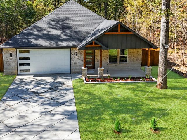 105 Oakwood Drive, Trinidad, TX 75163