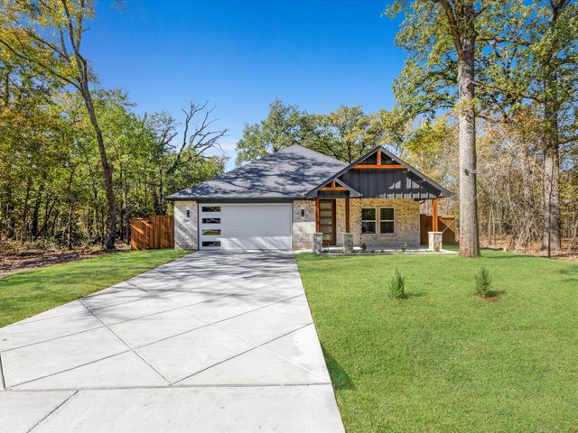 105 Oakwood Drive, Trinidad, TX 75163