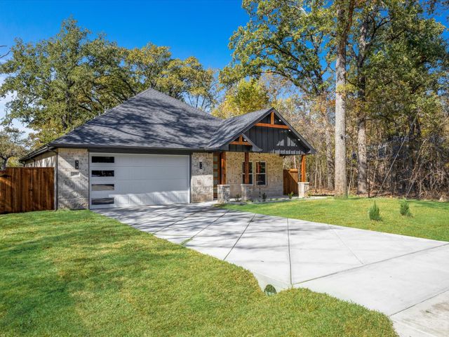 105 Oakwood Drive, Trinidad, TX 75163