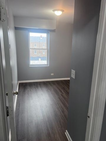 4909 W 14th Street 2-F, Cicero, IL 60804