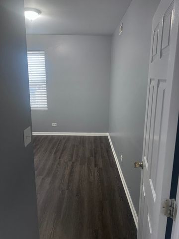 4909 W 14th Street 2-F, Cicero, IL 60804