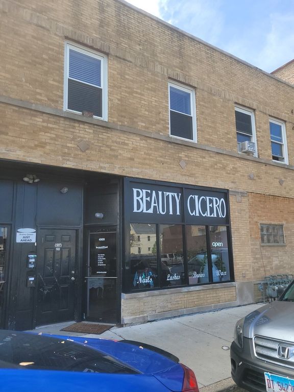 4909 W 14th Street 2-F, Cicero, IL 60804