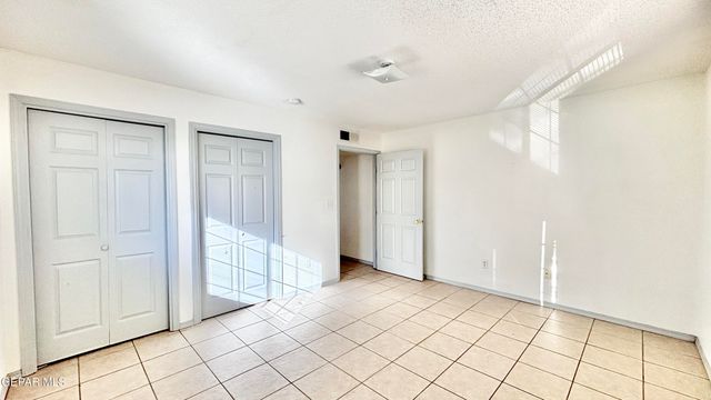2717 Idalia Avenue B, El Paso, TX 79930