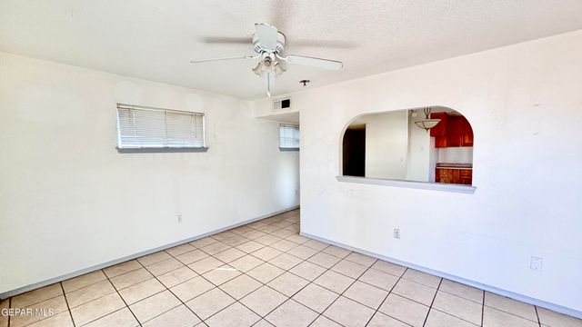 2717 Idalia Avenue B, El Paso, TX 79930