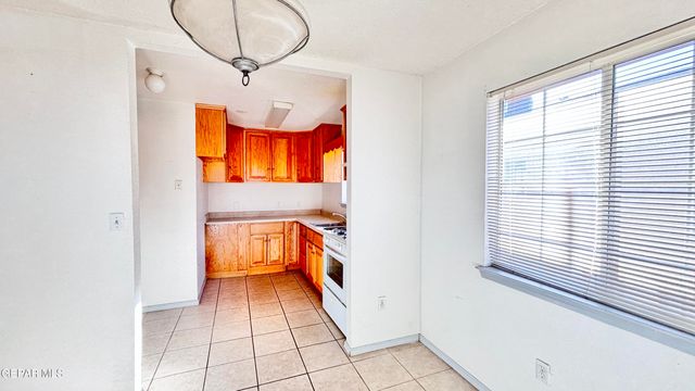 2717 Idalia Avenue B, El Paso, TX 79930